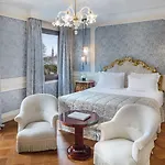 Baglioni Luna - The Leading Of The World