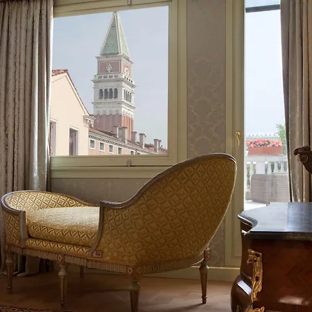 باليوني لونا - الرائدة في العالم 5* البندقية