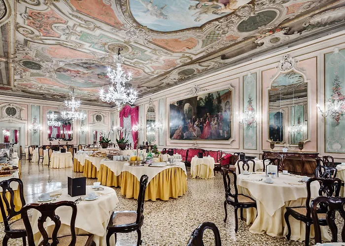 バリオーニ ルナ ザ リーディング ホテルズ オブ ザ ワールド 5* ヴェネツィア