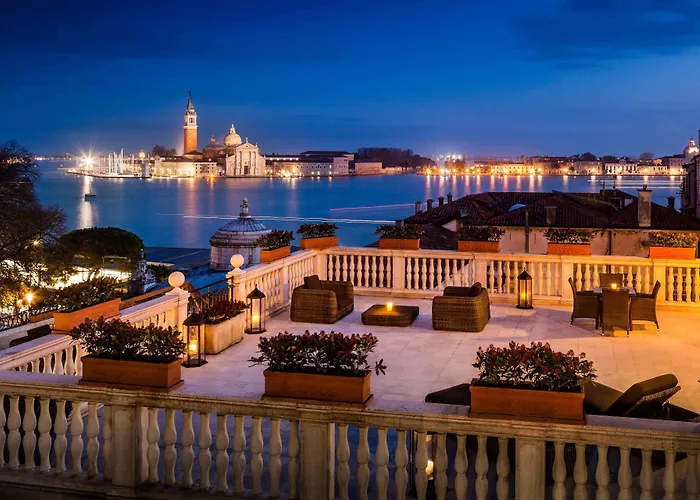 バリオーニ ルナ ザ リーディング ホテルズ オブ ザ ワールド ホテル 5*