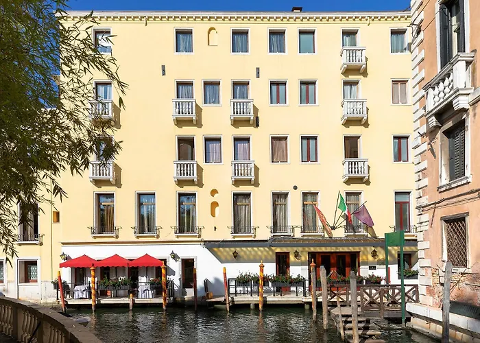 バリオーニ ルナ ザ リーディング ホテルズ オブ ザ ワールド ホテル ヴェネツィア
